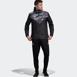 NWT! Adidas Tan ADV Piste G Black Gray Windbreaker Jacket Lightweight Men’s Sz M